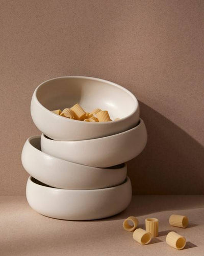 Chef's Kiss Matte Bone White Pet Bowl, sleek and modern for small to medium dogs like French Bulldogs and Cocker Spaniels.